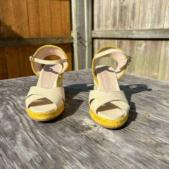 STUART WEITZMAN
Mirela Striped Wedge‎ Espadrilles size 5.5 yellow white - Picture 3 of 9